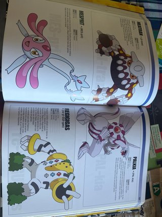 Enciclopedia Pokémon / Pokémon Encyclopedia