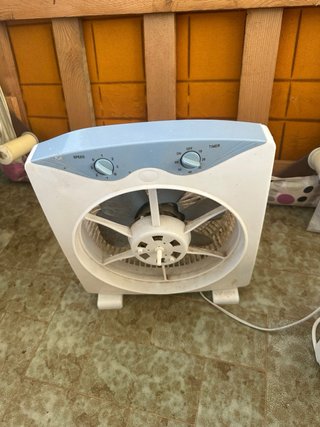 4 Ventiladores de sobremesa blancos