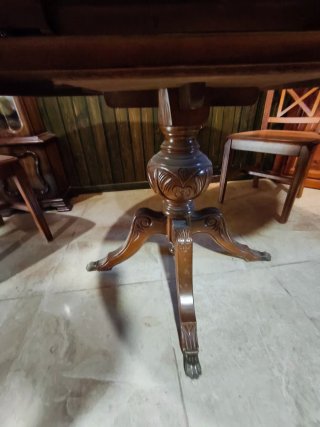 Mesa redonda madera abatible con 2 sillas
