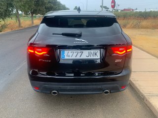 Jaguar F-Pace 2016