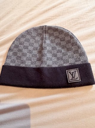 Gorro Louis Vuitton Damier Gris y Negro