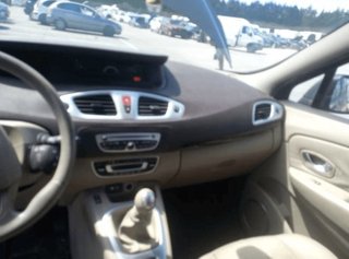 Faro antiniebla del der renault grand 2.0 22349026
