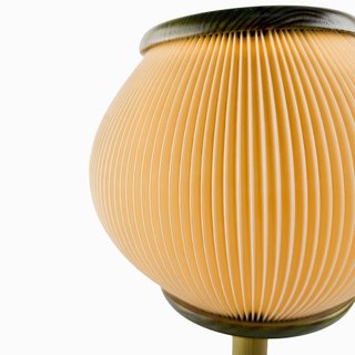Lámpara de mesa plisada años 80