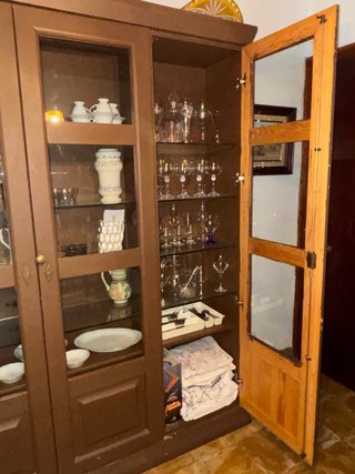 Mueble de Comedor Vitrina de Madera