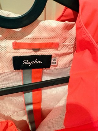 Impermeable Rapha Commuter Rosa