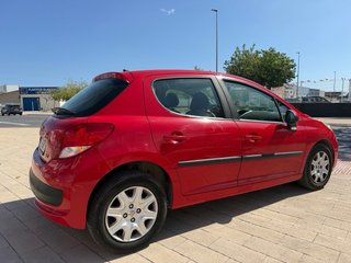 Peugeot 207 2010