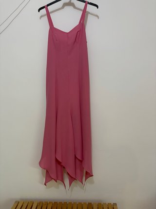 Vestido de fiesta rosa largo con tirantes