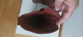 Botas Hispanitas de mujer de color marrón.