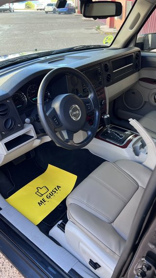 Jeep Commander 4x4 Etiqueta B