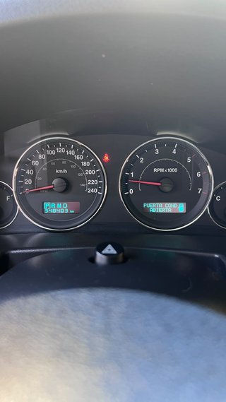 Jeep Commander 4x4 Etiqueta B
