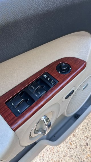 Jeep Commander 4x4 Etiqueta B