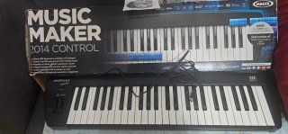 Teclado MIDI Miditech Midistart + Magix Music Make