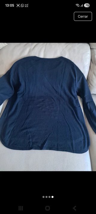 Jersey azul marino con corazón pedrería