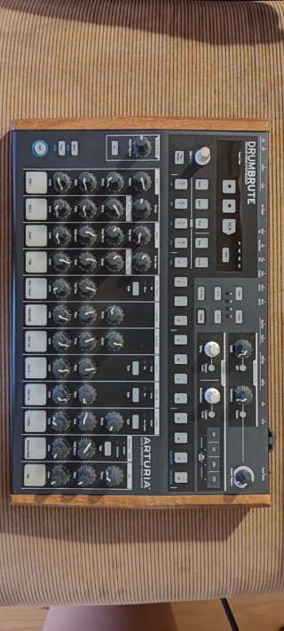 Arturia DrumBrute Caja de Ritmos Analógica