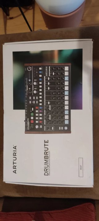 Arturia DrumBrute Caja de Ritmos Analógica