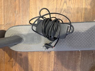 Patinete Eléctrico Xiaomi Negro