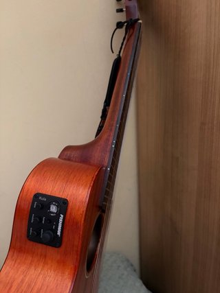 Guitalele Electroacústico Gretsch G9126-A