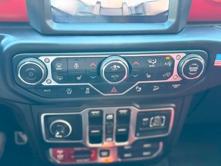 Jeep Wrangler Unlimited 2.0T GME Rubicon 8ATX E6D