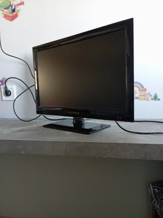 Televisor Blu-sens Negro