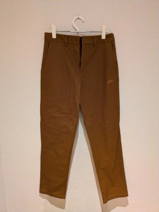Pantalón Chino Nike Marrón