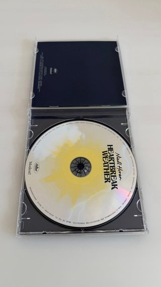 CD Heartbreak Weather - Niall Horan