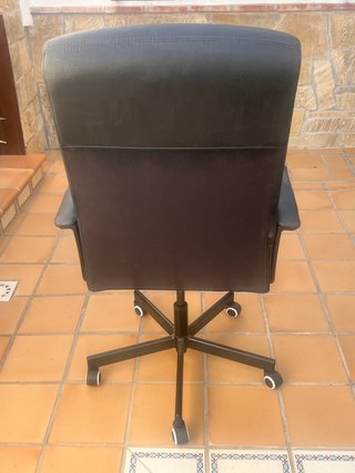Sillón de estudio negro .RUEDAS NUEVAS