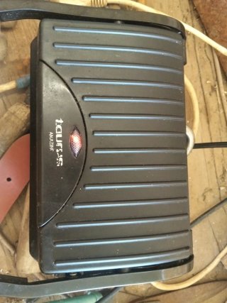 Grill Taurus Negro