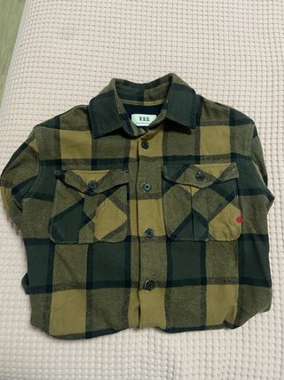 Chaqueta de cuadros marron y negra