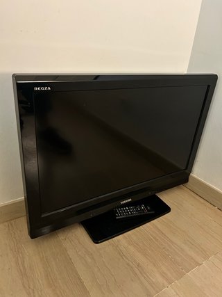 TV Toshiba REGZA 32'' + Mando