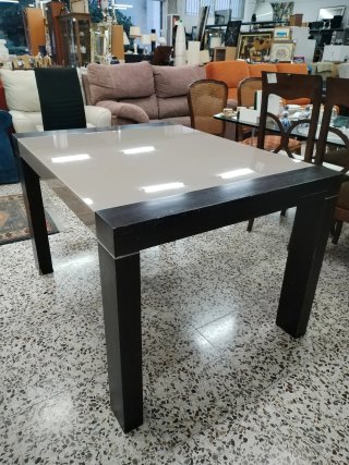 Mesa de Comedor Extensible en Madera y Cristal