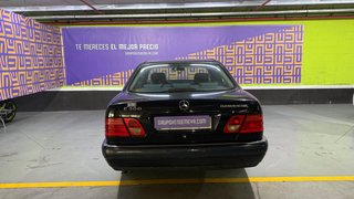 Mercedes E300 TD 177cv Auto | Motor Eterno OM606
