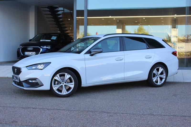 SEAT León SP 2.0 TDI DSG S&S FR 2025, foto 2