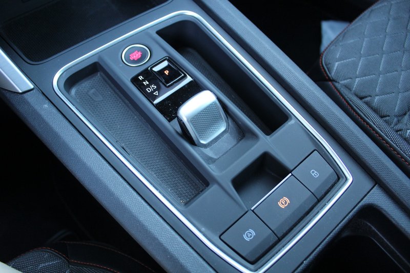 SEAT León SP 2.0 TDI DSG S&S FR 2025, foto 17