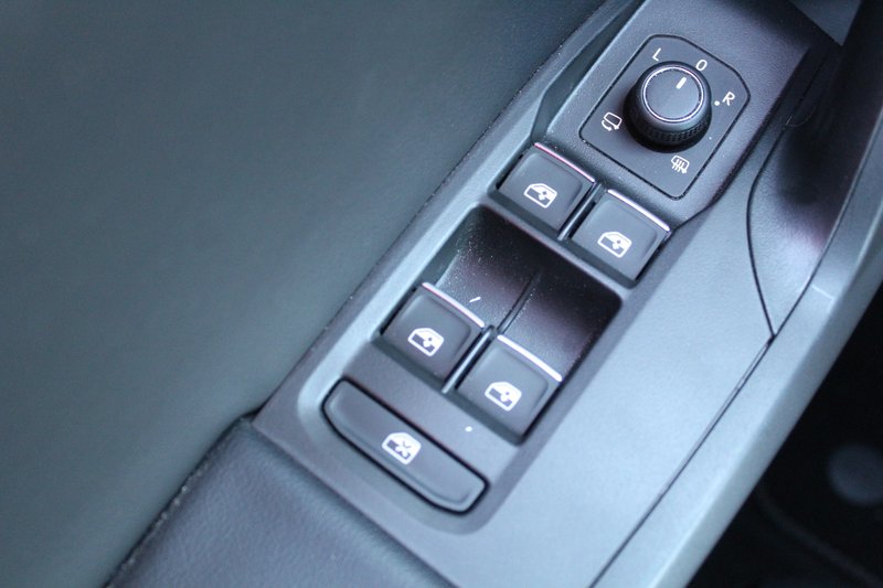 SEAT León SP 2.0 TDI DSG S&S FR 2025, foto 22