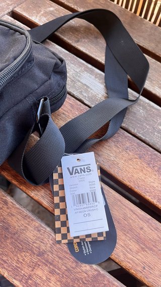 Bolso bandolera Vans negro
