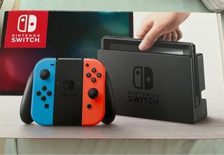 Nintendo Switch Azul y Rojo