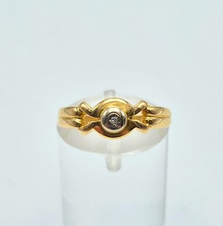 Anillo Oro 18K Solitario con Diamante, 1,86gr T-16