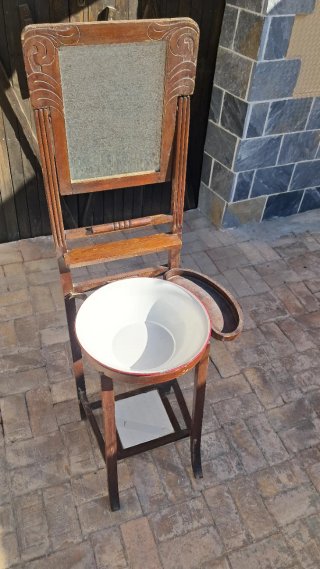 Palanganero vintage de madera (para restaurar)