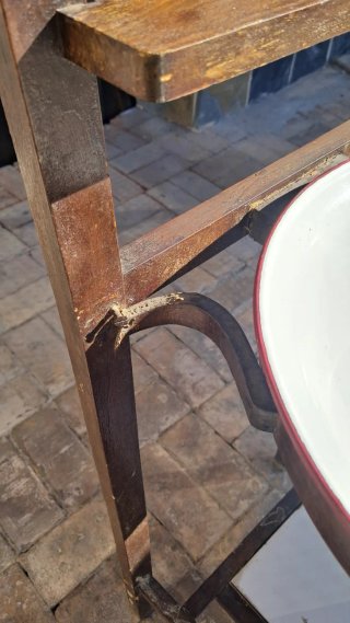 Palanganero vintage de madera (para restaurar)