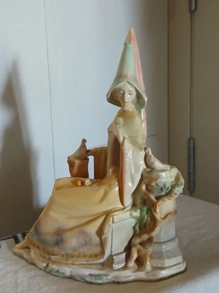 Figura Lladró Damita Medieval 4928