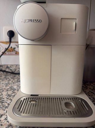 Cafetera Nespresso De’Longhi gran lattisima