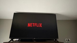 Televisor LG 49LJ550M