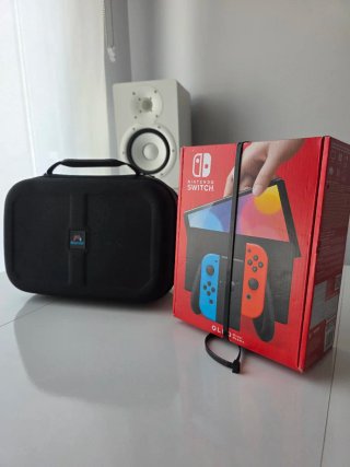 Nintendo Switch OLED PRECINTADA