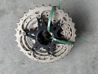 2 Casetes Shimano Ultegra 11v (11-30 y 11-32)