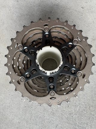 2 Casetes Shimano Ultegra 11v (11-30 y 11-32)
