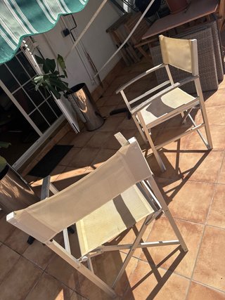 IKEA 2 sillones plegables. Escucho su oferta.