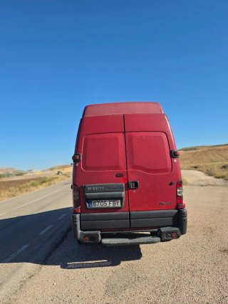 Renault mascott