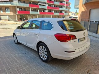 Opel Astra 2012
