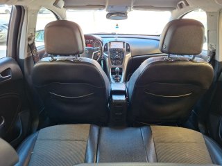Opel Astra 2012