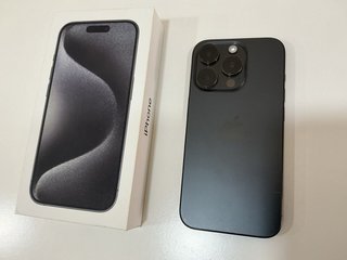iPhone 15 Pro Negro/Gris